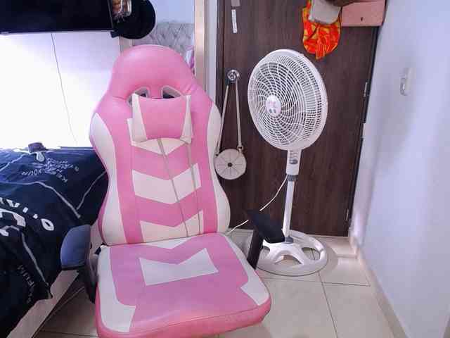 madykolemam's live room