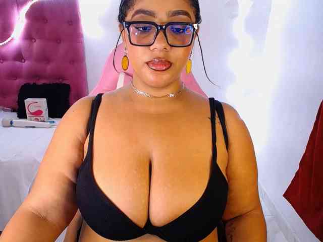 MadyKolemam webcam