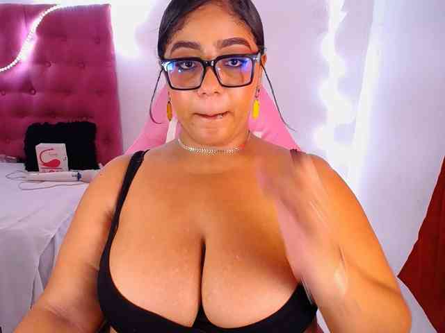 MadyKolemam webcam