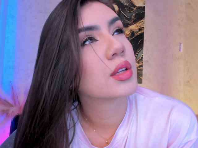 Modelo: AngelicaVega
