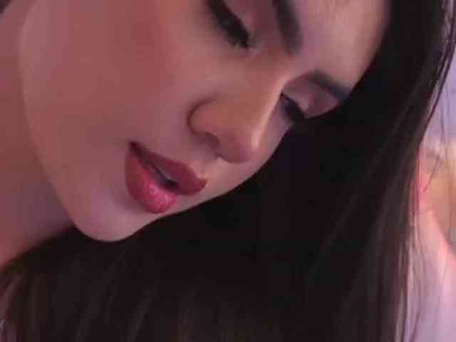 AngelicaVega webcam