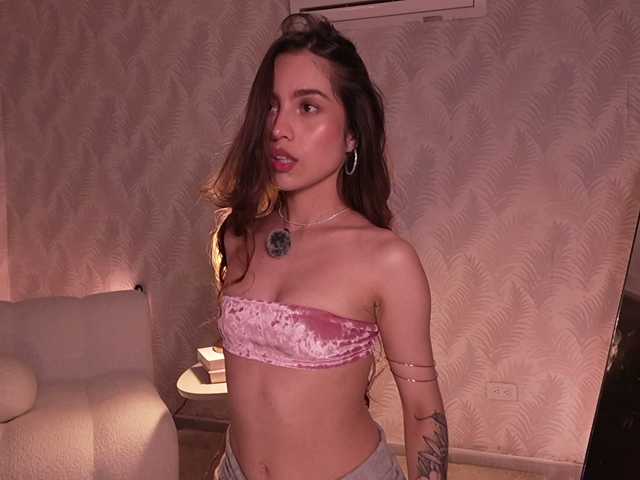 MarianneLane live cam on BongaCams