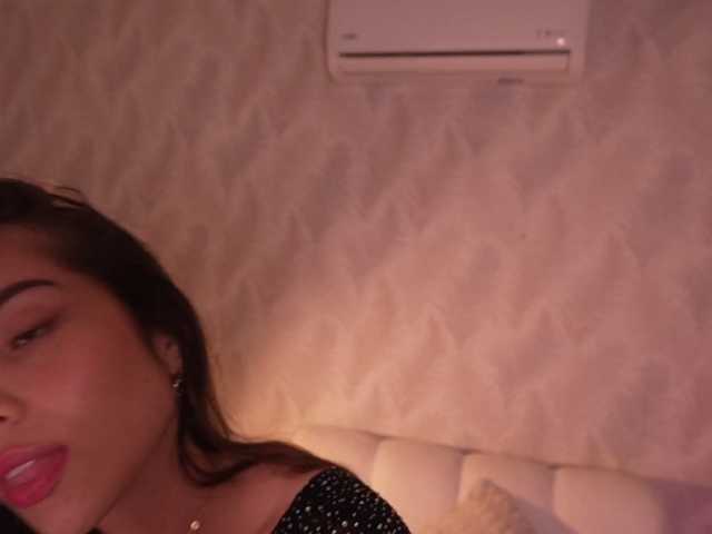 MarianneLane live cam preview