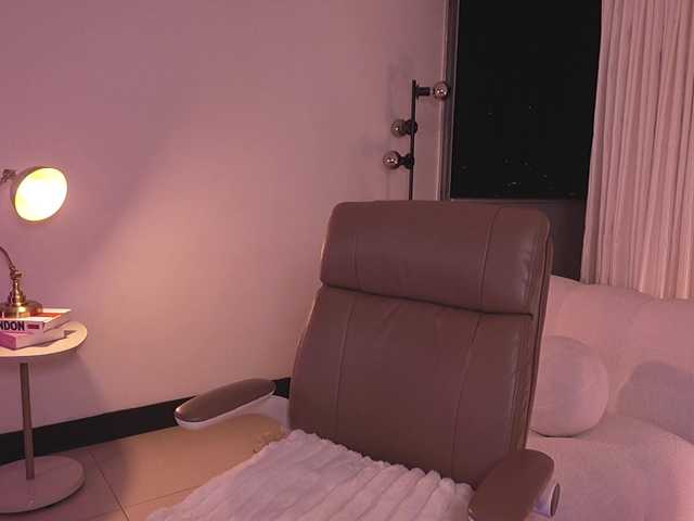 MarianneLane live cam on BongaCams