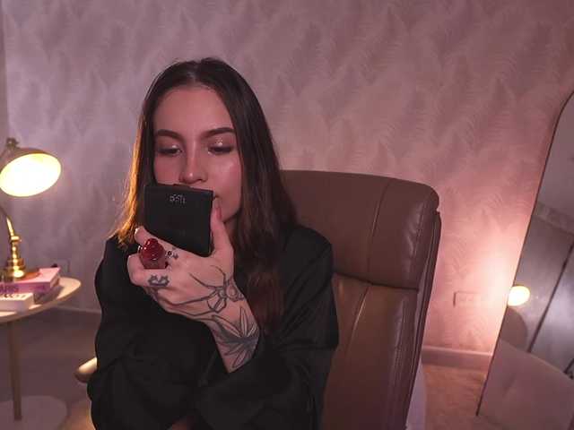 MarianneLane live webcam show