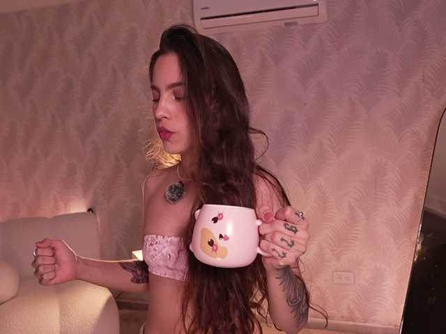 MarianneLane live cam on BongaCams