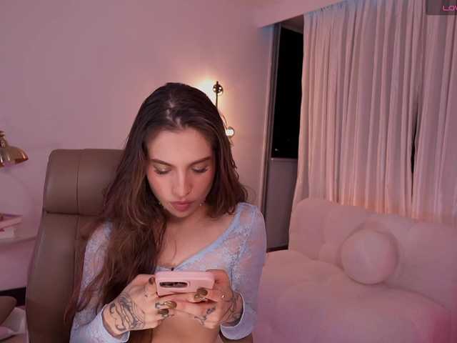 MarianneLane live cam on BongaCams