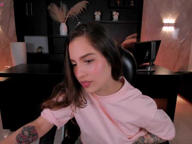 MarianneLane live cam