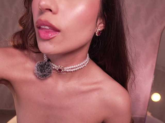 MarianneLane live cam preview