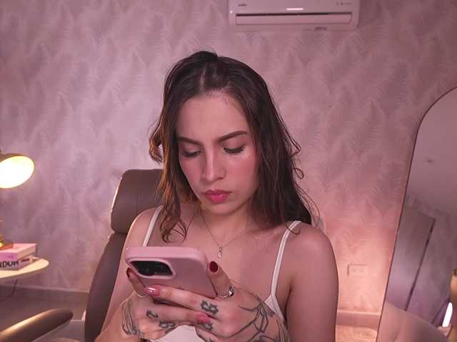 MarianneLane live webcam show