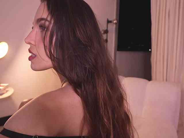 Model: MarianneLane