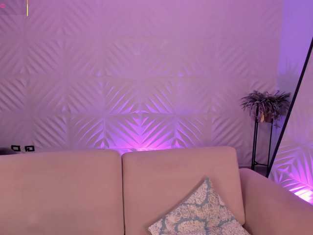 CarolineGrace live cam on BongaCams