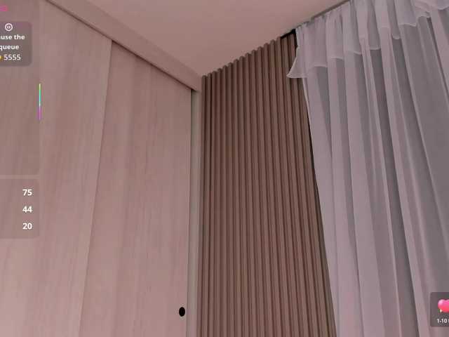 CarolineGrace live cam on BongaCams