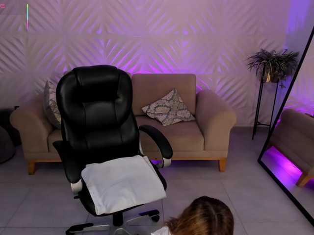 CarolineGrace live cam on BongaCams
