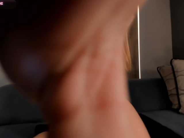 CarolineGrace live cam on BongaCams