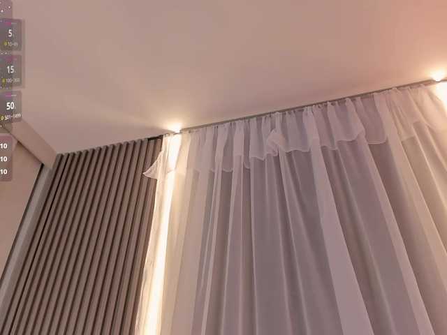 CarolineGrace live cam on BongaCams