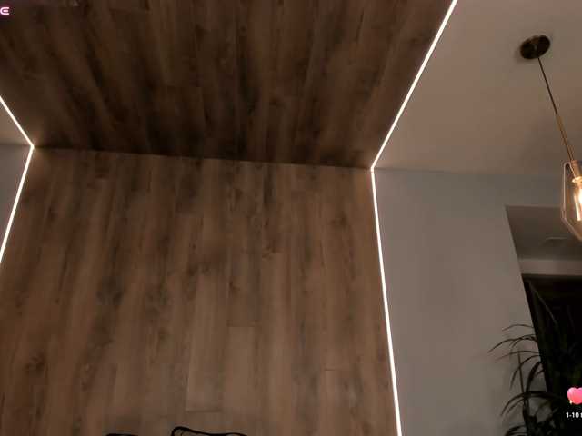 CarolineGrace live cam on BongaCams