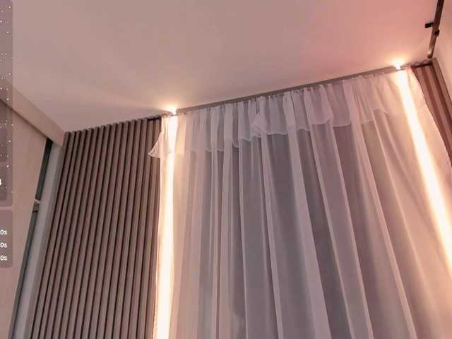 CarolineGrace live cam on BongaCams