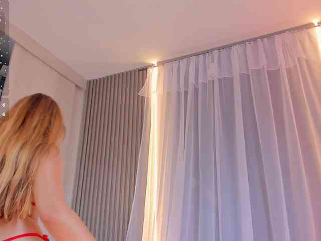 CarolineGrace Live Webcam on BongaCams
