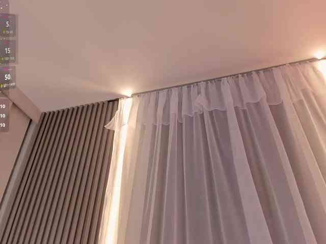 CarolineGrace webcam