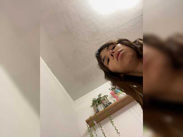 hi-bounty live cam on BongaCams