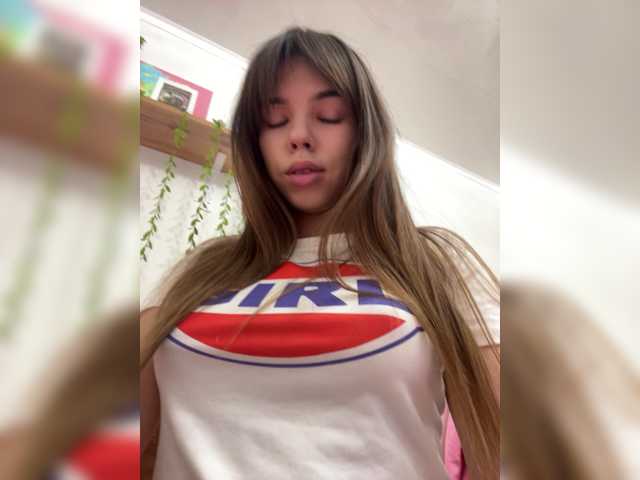 hi-bounty live cam on BongaCams