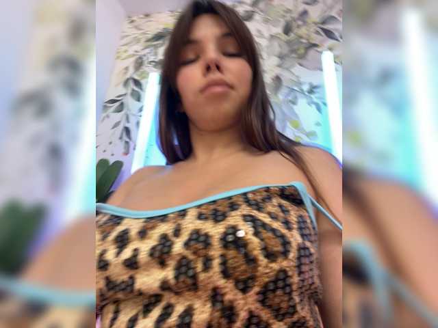 hi-bounty live cam on BongaCams