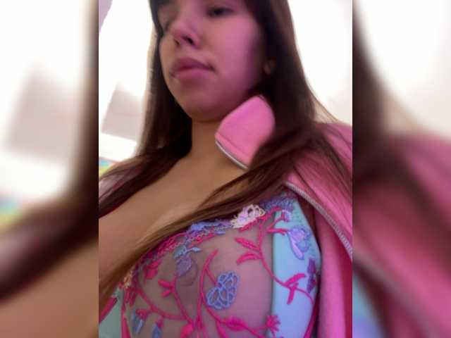 hi-bounty live cam on BongaCams