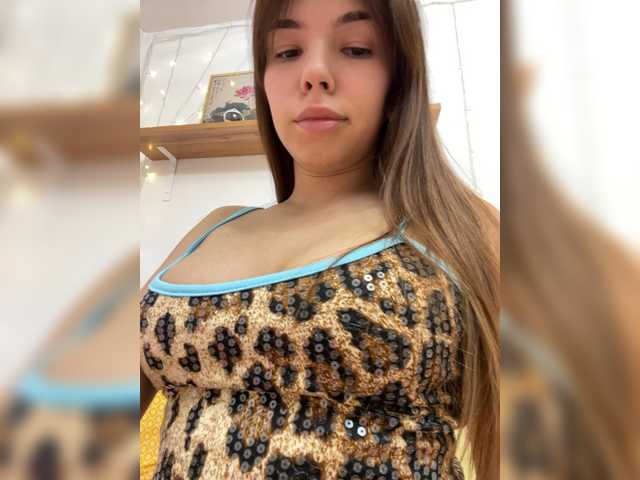 hi-bounty live cam on BongaCams