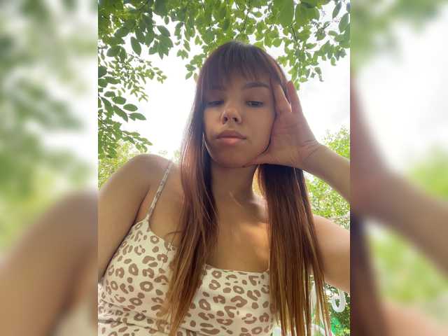 hi-bounty live cam on BongaCams