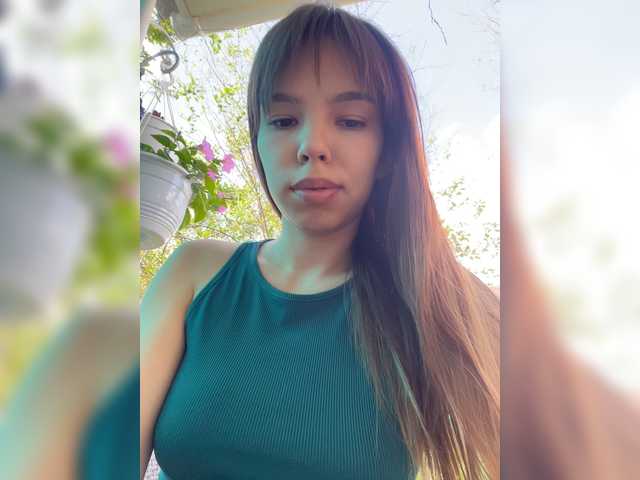 hi-bounty live cam on BongaCams