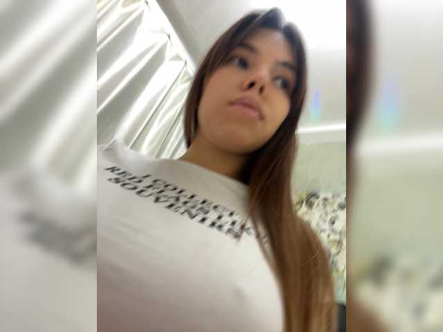 hi-bounty live cam on BongaCams