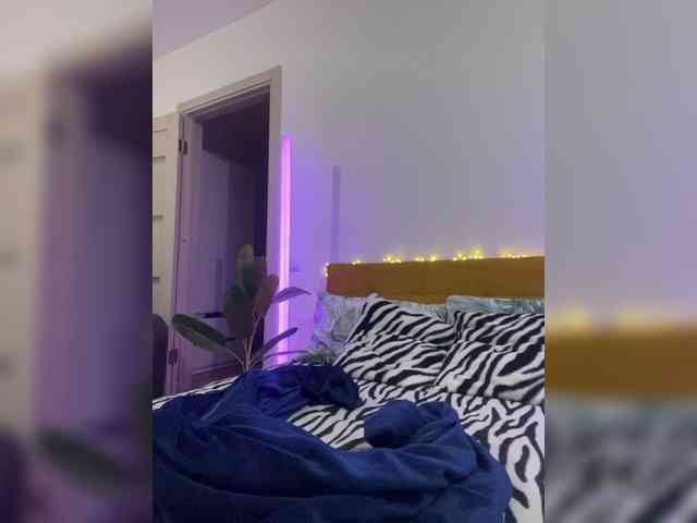 hi-bounty Live Webcam on BongaCams