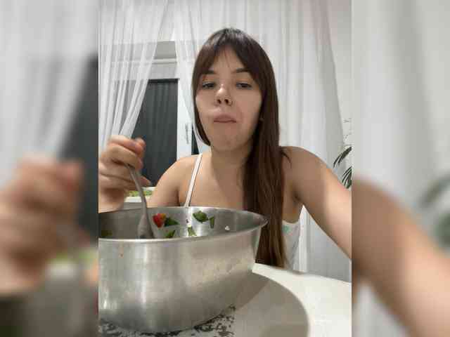 kristina_bounty's live room