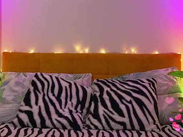 Kristina_Bounty webcam