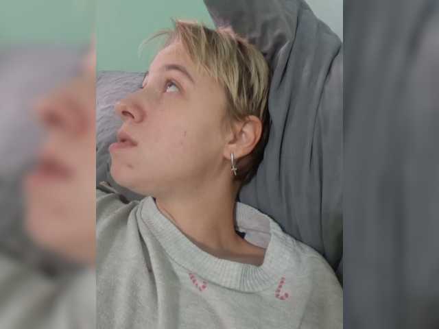 -kisulay- live cam on BongaCams
