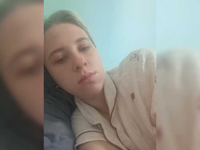 -kisulay- live cam on BongaCams