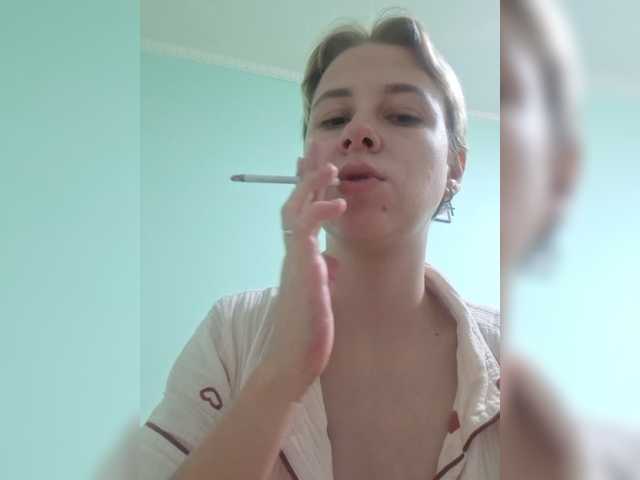 -kisulay- live cam on BongaCams