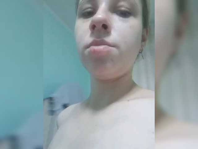 -kisulay- live cam on BongaCams