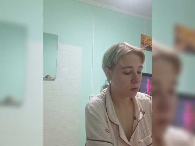 -kisulay- live cam on BongaCams