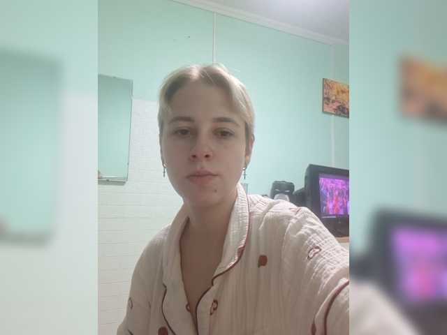 -kisulay- live cam on BongaCams