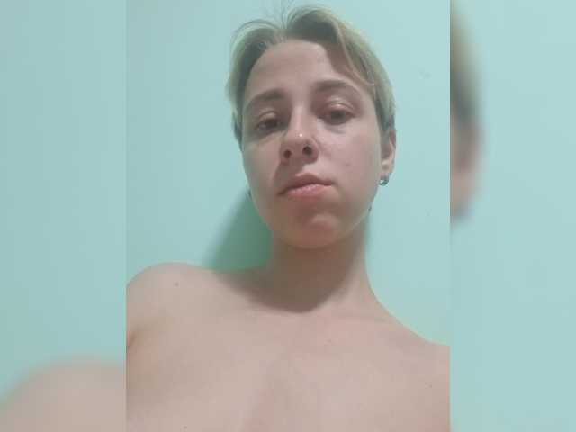 -kisulay- live cam on BongaCams