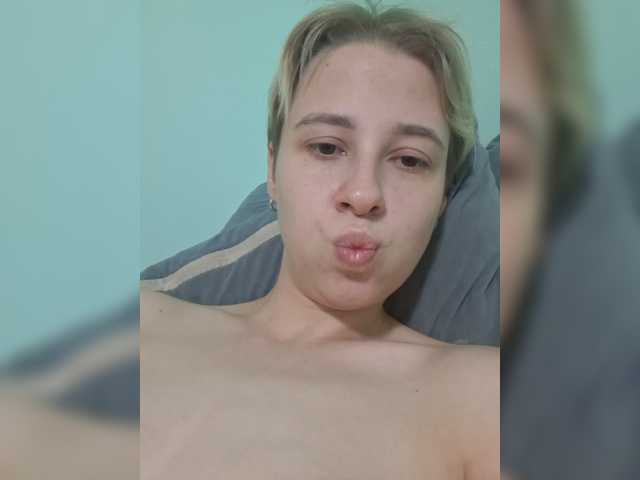 -kisulay- live cam on BongaCams