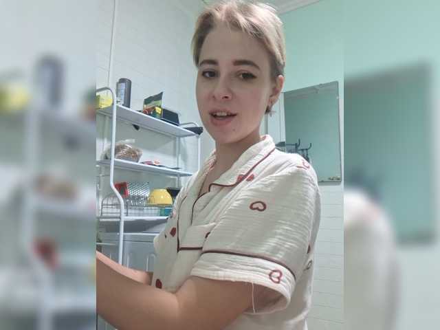 -kisulay- live cam on BongaCams