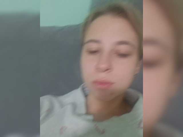 -kisulay- live cam on BongaCams