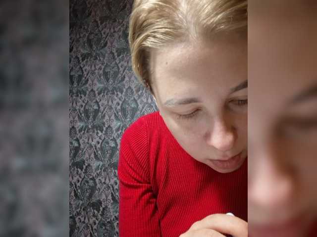 -kisulay- live cam on BongaCams