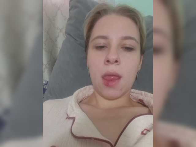 -kisulay- live cam on BongaCams