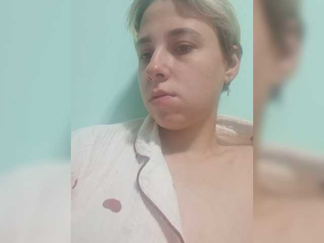 -kisulay- live cam on BongaCams