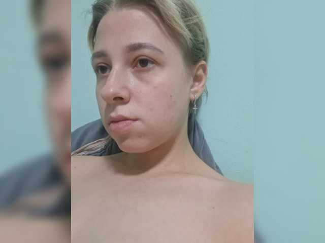 -kisulay- live cam on BongaCams