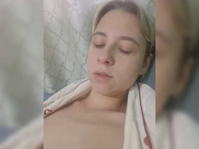 -kisulay- live cam on BongaCams